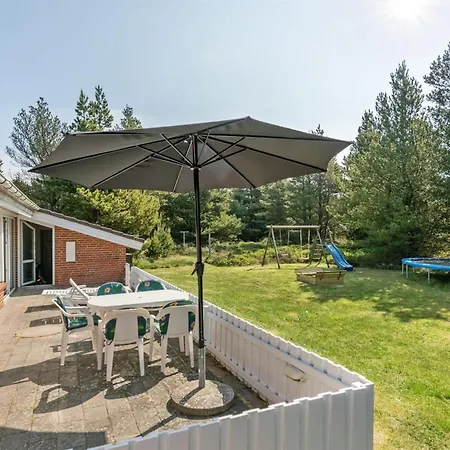 Holiday home Cora - 1km From The Sea In Western Jutland By Interhome